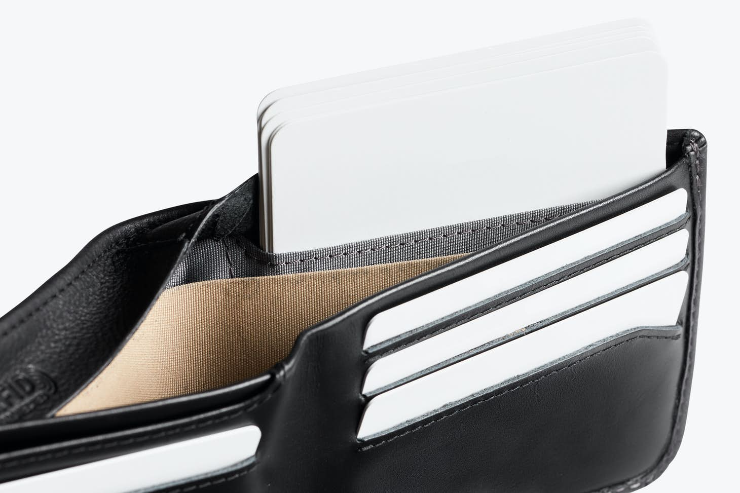 Bellroy Hide & Seek Wallet | Obsidian - iBags - Luggage & Leather Bags