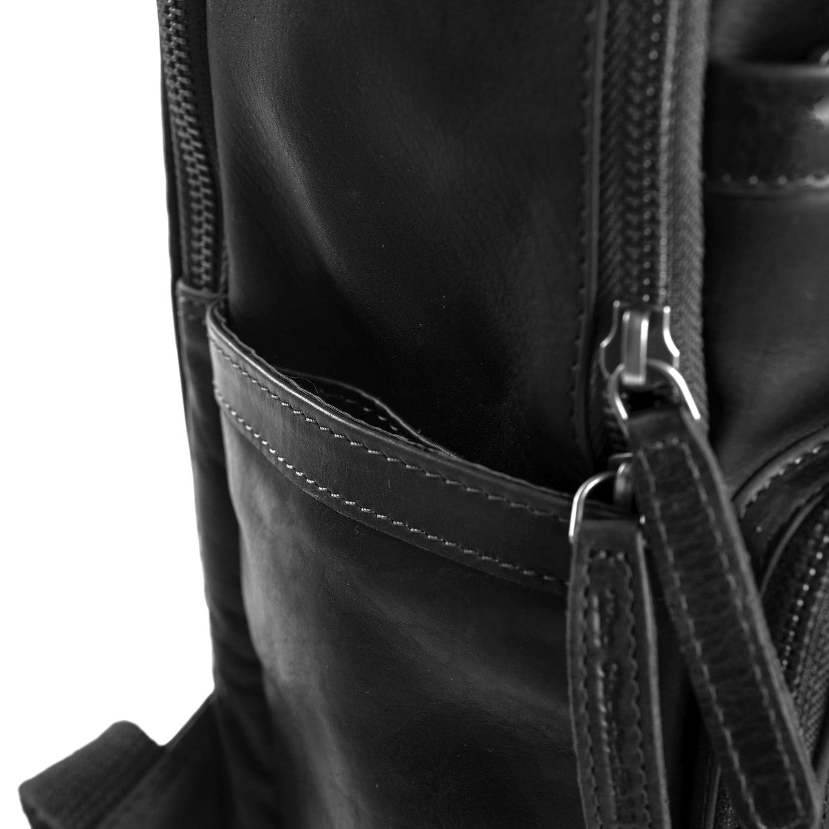 Chesterfield Austin Leather Backpack | Black - iBags - Luggage & Leather Bags