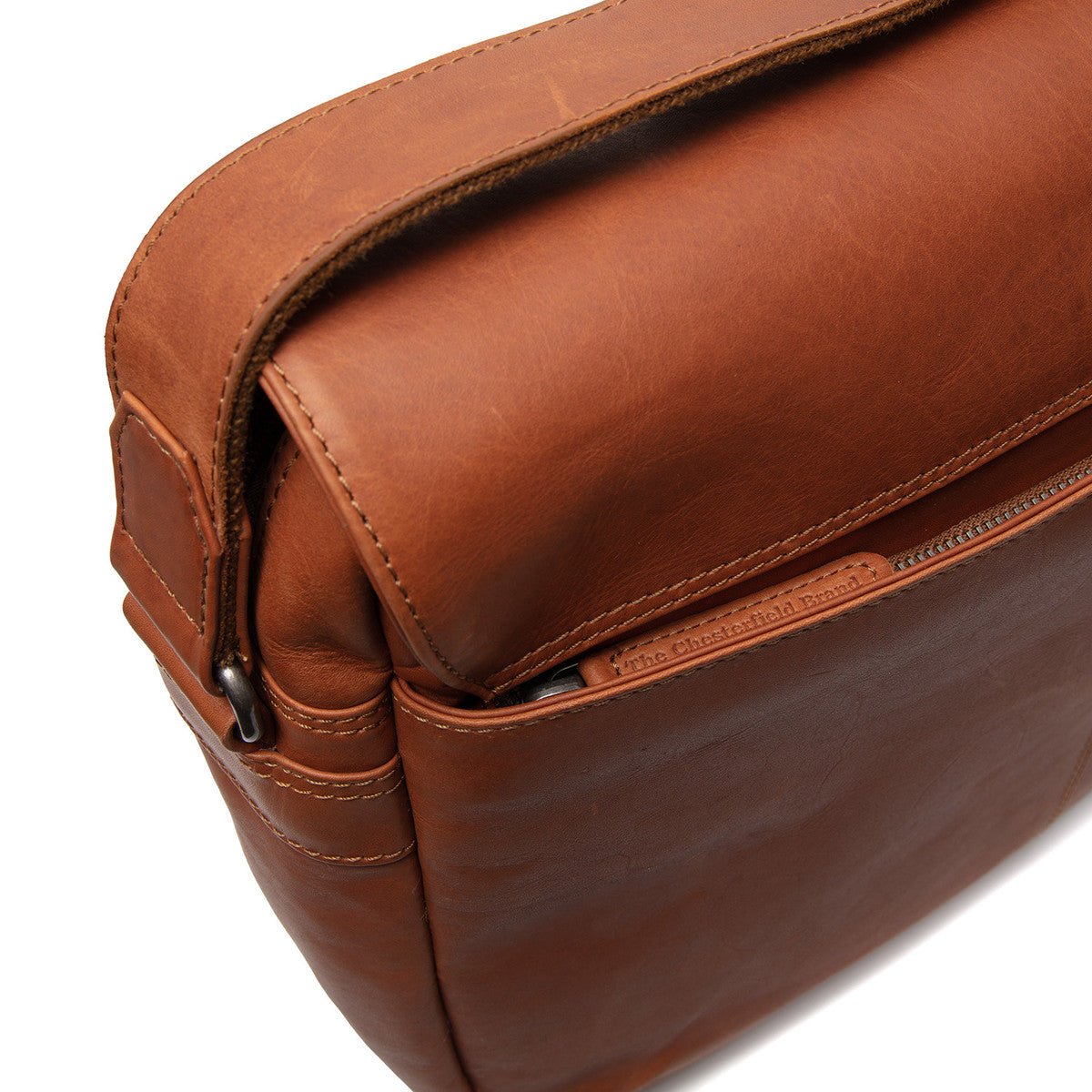 Chesterfield Shoulder Bag - Richard | Cognac - iBags - Luggage & Leather Bags